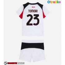 Otroške Nogometnih dresov AC Milan Fikayo Tomori #23 Gostujoči 2025-26 Kratki rokavi (+ hlače)